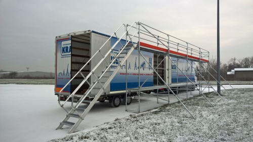 rusztowanie-platforma-do-odsniezania-pojazdow-firmy-krause-2.jpg